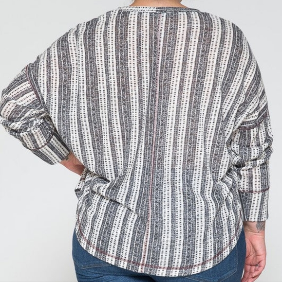 🔸️sale🔸️PS Phoebe Button Down Blouse - Picture 3 of 5